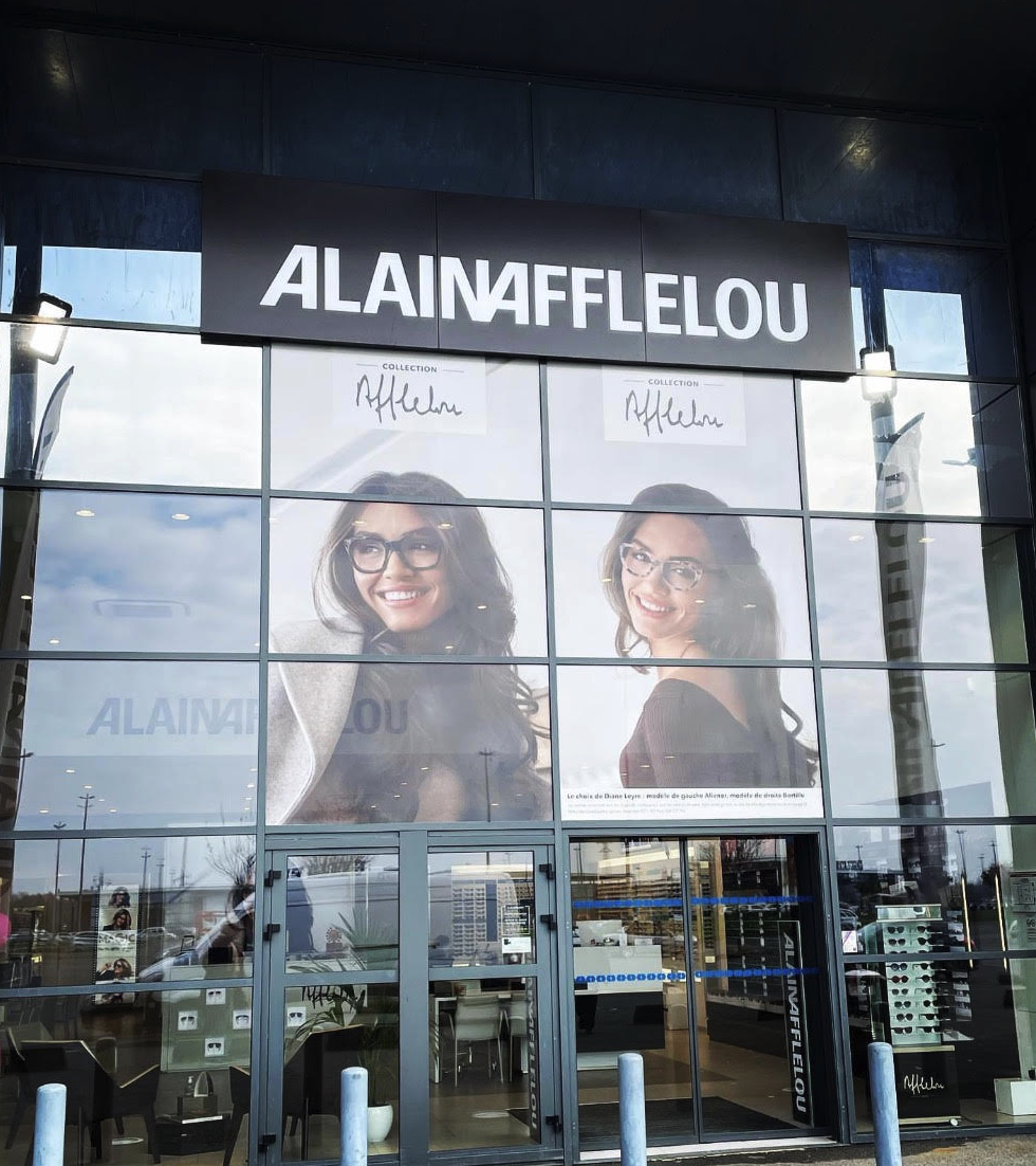 Avant Après pose film solaire anti-chaleur vitrine - Spoof BTP Saint-Mammès